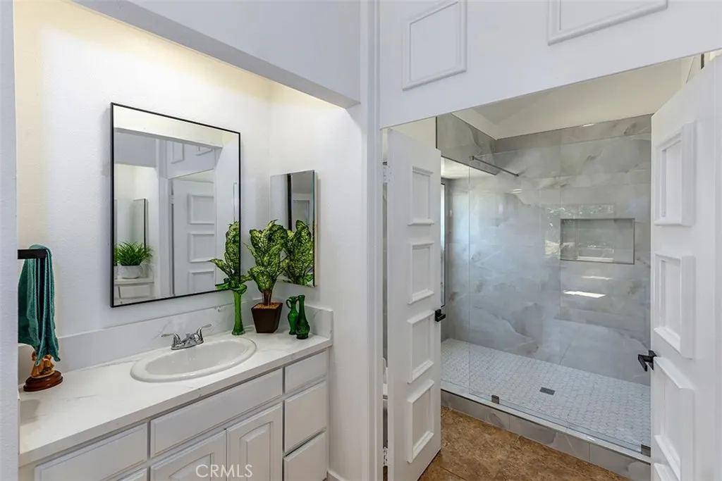 1250 Kinglake Drive, Diamond Bar, California 91789 home-pic-29